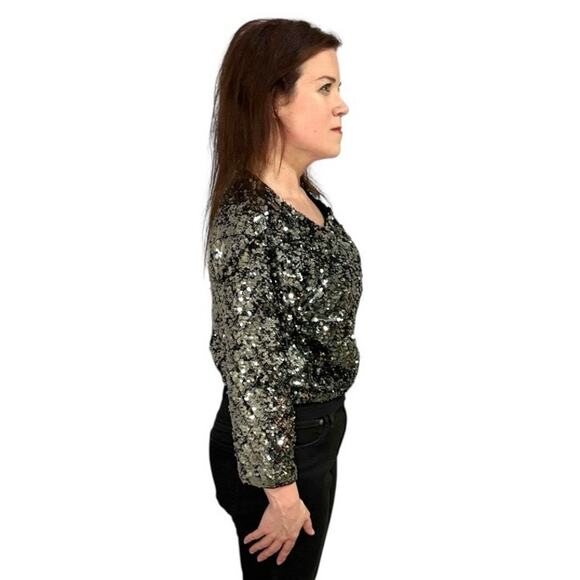 NWT Marc Jacobs Cardigan Sweater - Medium - Silver Sequin 3/4 Sleeve w/ Zipper - Picture 5 of 15